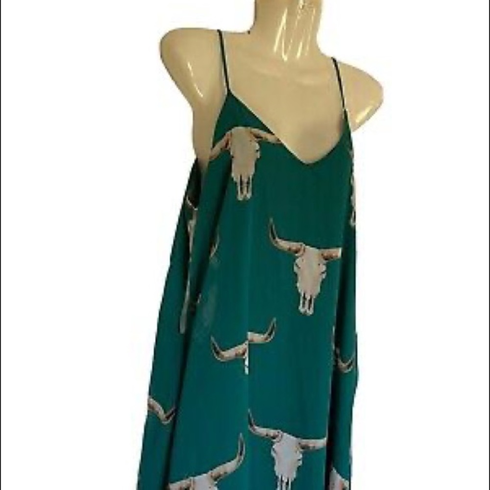 Vestique Dress